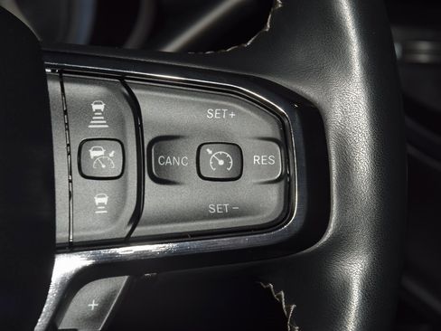 Used 2023 RAM 2500 Limited image 42