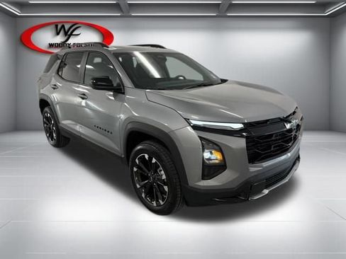 New 2026 Chevrolet Equinox RS image 3