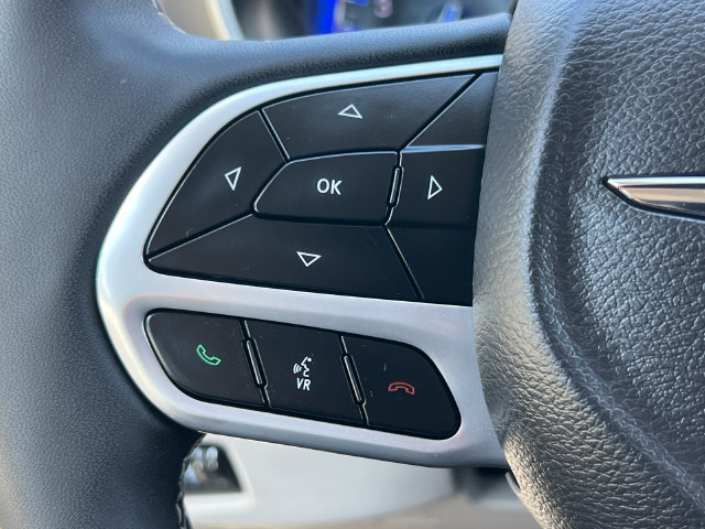 Used 2024 Chrysler Pacifica Touring-L AWD/4WD image 22