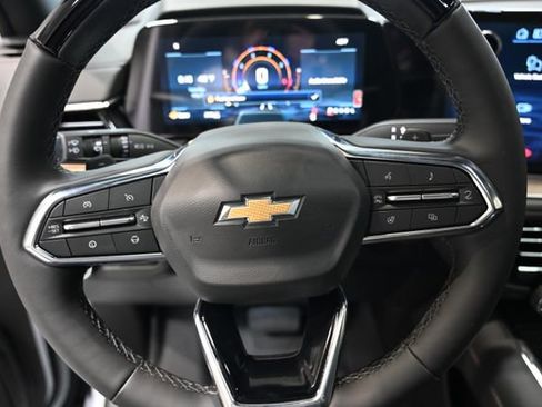 New 2026 Chevrolet Suburban High Country AWD/4WD image 25