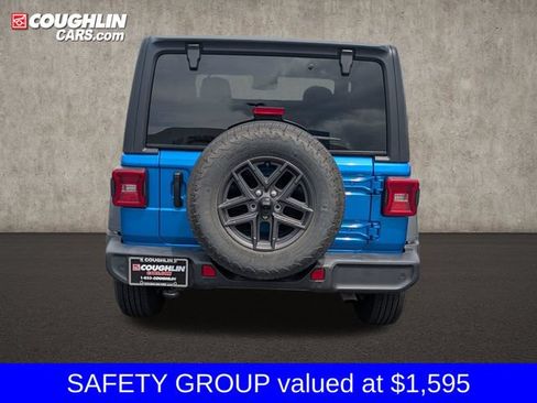 Used 2025 Jeep Wrangler Sport AWD/4WD image 7