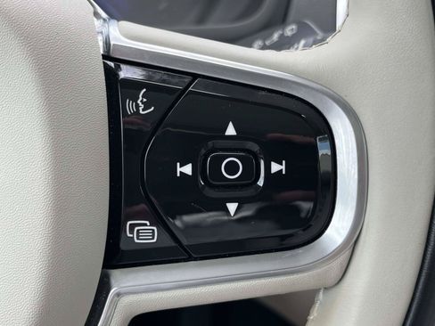Certified 2023 Volvo XC90 B6 Core w/ Protection Package Premier AWD/4WD image 26