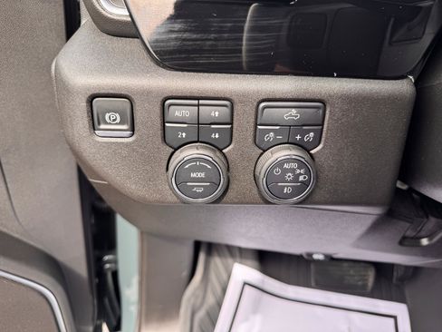 Used 2025 Chevrolet Silverado 3500 LT w/ Convenience Package AWD/4WD image 24