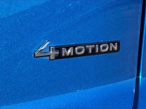 Used 2024 Volkswagen Atlas Cross Sport SEL Premium R-Line AWD/4WD image 10