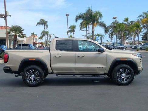 Used 2024 GMC Canyon AT4 w/ LPO, Skid Plate Package AWD/4WD image 4