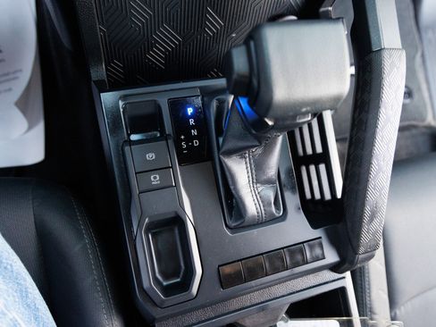 Used 2024 Toyota Tacoma SR image 25