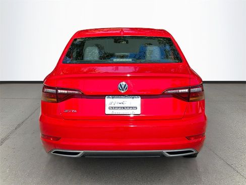 Used 2019 Volkswagen Jetta R-Line image 6