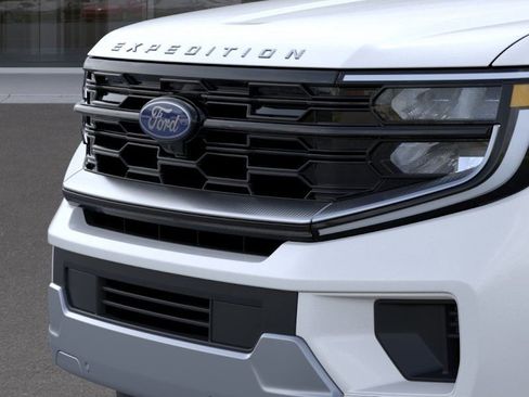 New 2026 Ford Expedition Platinum w/ Platinum Ultimate Package AWD/4WD image 17