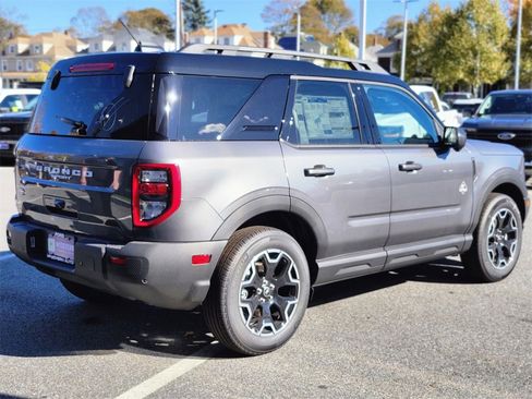 New 2025 Ford Bronco Sport Outer Banks w/ Outer Banks Tech Package+ image 5