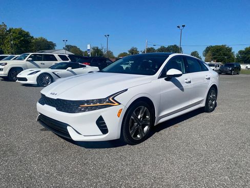 Used 2023 Kia K5 EX image 3