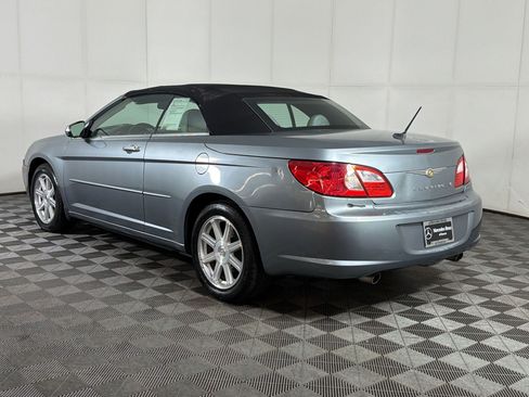 Used 2008 Chrysler Sebring Limited FWD image 3