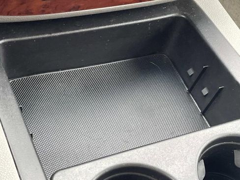 Used 2013 Chevrolet Tahoe LT w/ Luxury Package image 24