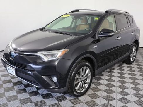 Used 2017 Toyota RAV4 Limited w/ Advanced Technology Package AWD/4WD image 4