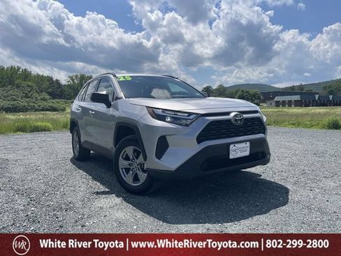 Certified 2025 Toyota RAV4 LE AWD/4WD image 1