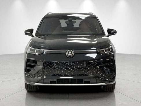 New 2026 Volkswagen Tiguan SEL R-Line AWD/4WD image 8
