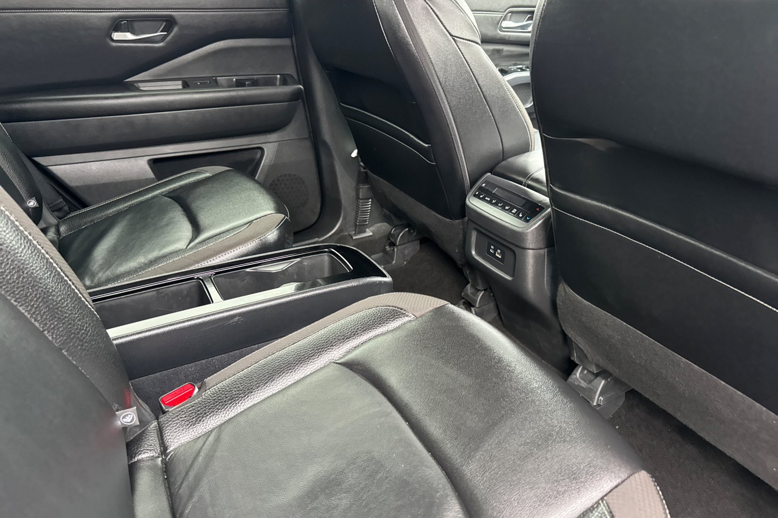 Certified 2023 Nissan Pathfinder SL w/ SL Premium Package FWD image 20