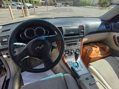 Used 2005 Subaru Outback 2.5i image 18