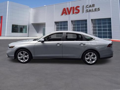 Used 2025 Honda Accord LX image 10