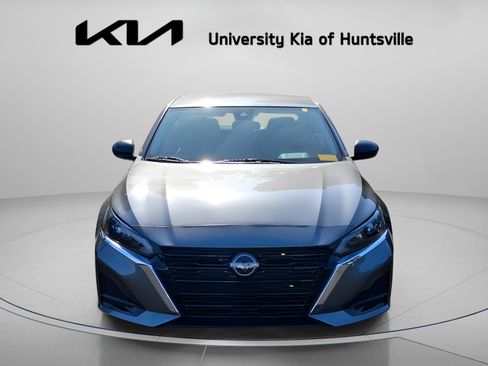 Used 2024 Nissan Altima 2.5 S FWD image 2