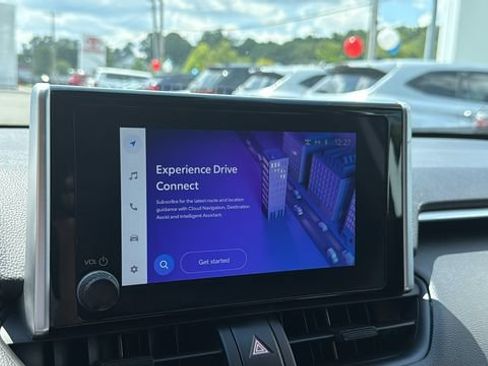 Certified 2025 Toyota RAV4 XLE AWD/4WD image 15