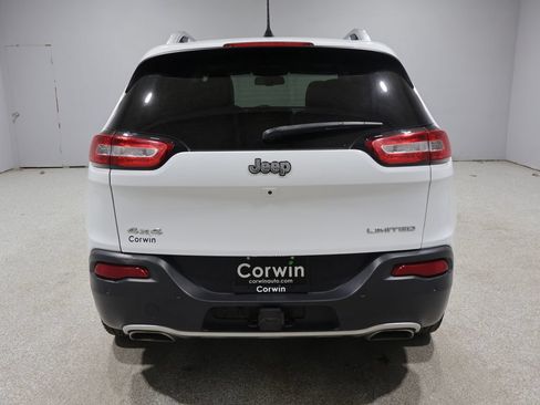 Used 2018 Jeep Cherokee Limited w/ Trailer Tow Group AWD/4WD image 3