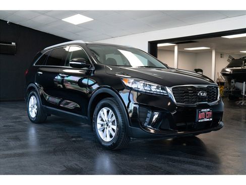 Used 2020 Kia Sorento LX w/ LX I4 Convenience Package AWD/4WD image 1