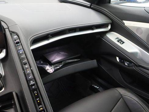 Used 2022 Chevrolet Corvette Stingray Preferred Conv w/ Z51 Performance Package RWD image 24