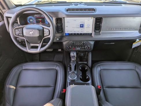 New 2025 Ford Bronco Badlands image 15