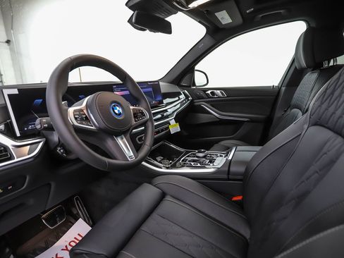 New 2026 BMW X5 xDrive50e w/ Executive Package AWD/4WD image 10