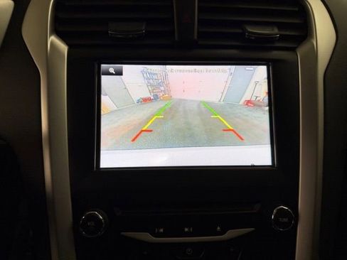 Used 2014 Ford Fusion SE image 15