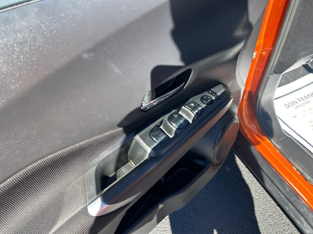 Used 2023 Nissan Kicks SV FWD image 11