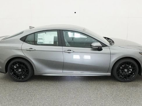 New 2026 Toyota Camry SE image 11