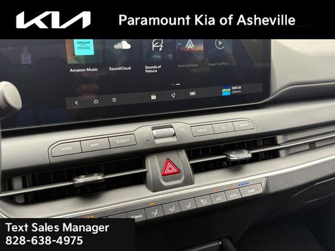 New 2025 Kia K4 LXS image 10