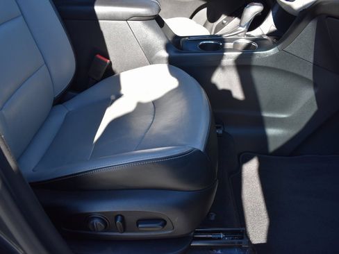 Used 2020 Chevrolet Equinox Premier image 7