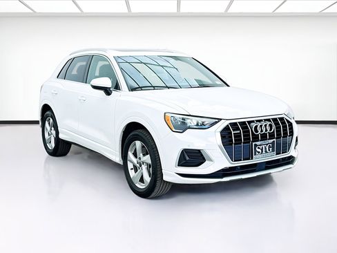 Used 2021 Audi Q3 2.0T Premium w/ Convenience Package image 3