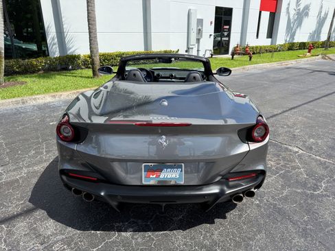 Used 2022 Ferrari Portofino M RWD image 17