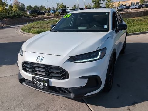 Used 2024 Honda HR-V Sport image 3