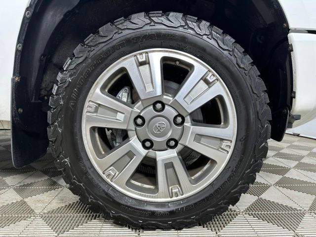 Used 2014 Toyota Tundra Platinum AWD/4WD image 8
