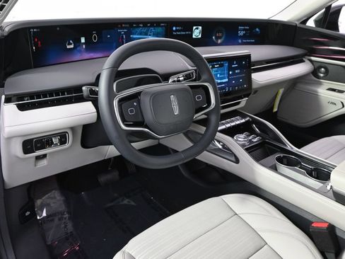 New 2026 Lincoln Nautilus Reserve w/ Jet Appearance Package AWD/4WD image 12