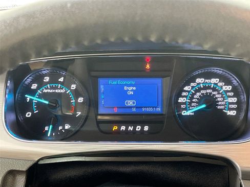 Used 2015 Ford Taurus SEL image 13
