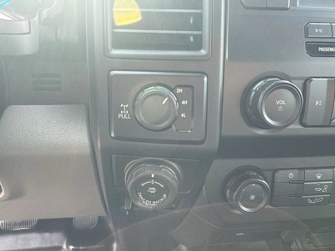 Used 2020 Ford F150 XL w/ Equipment Group 101A Mid AWD/4WD image 17