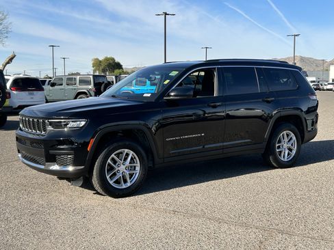 Certified 2023 Jeep Grand Cherokee L Laredo w/ Luxury Tech Group I image 2