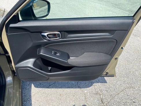Used 2025 Honda Civic Sport image 14