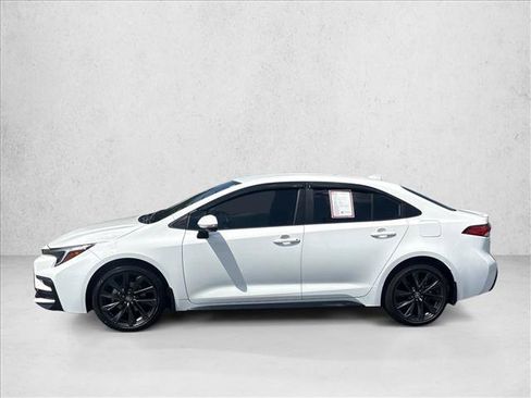 Certified 2024 Toyota Corolla SE FWD image 8