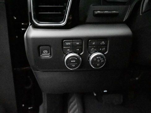 New 2026 GMC Sierra 2500 Denali w/ Technology Package AWD/4WD image 11