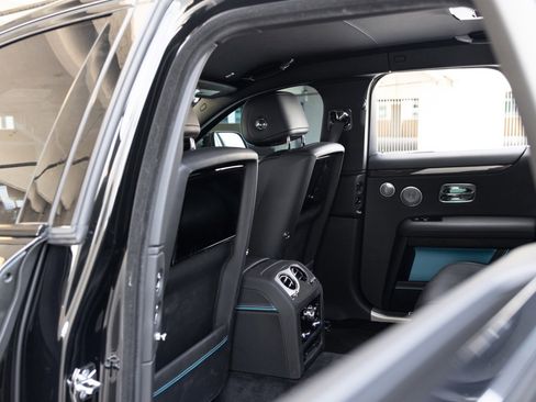Used 2023 Rolls-Royce Ghost Black Badge w/ Black Badge Ghost Package AWD/4WD image 49