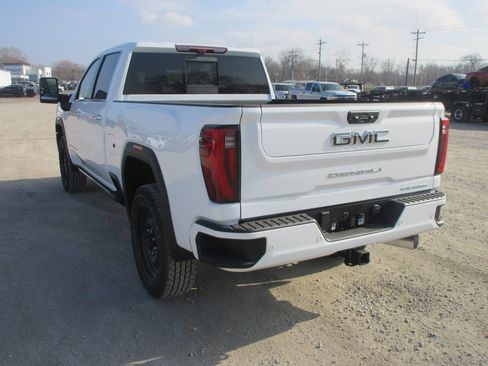 New 2026 GMC Sierra 2500 Denali Ultimate image 7