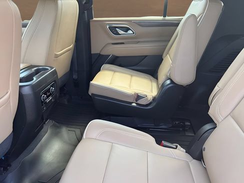 Used 2021 Chevrolet Tahoe Premier w/ Texas Edition RWD image 29