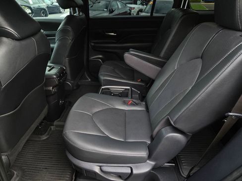 Used 2026 Toyota Grand Highlander AWD Hybrid image 13