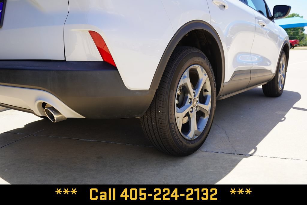 Used 2025 Ford Escape ST-Line AWD/4WD image 8